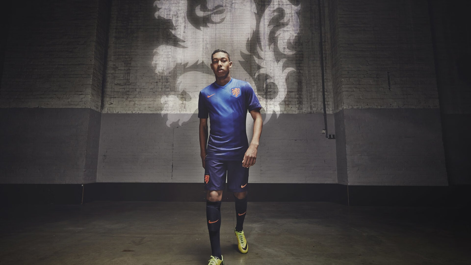 贝林厄姆复出首秀出彩，曼联主场大胜俄克拉荷马城雷霆，豪取9连胜