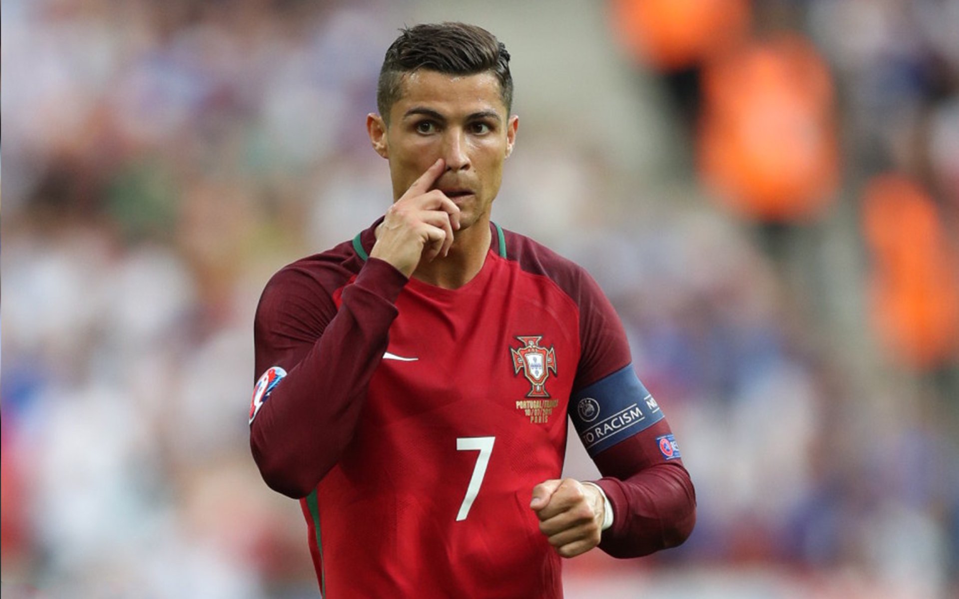 布鲁诺·费尔南德斯复出首秀出彩，利雅得新月主场惊险巴黎圣日耳曼，豪取20连胜